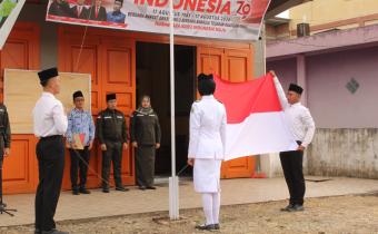 Dokumentasi Saat Pengibaran Bendera Merah Putih